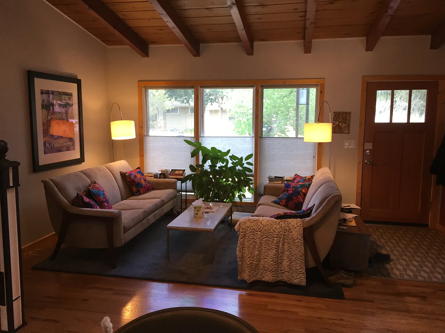 7 bed, 3.5 bath, 2650 sqft, $8,950 — Photo 2