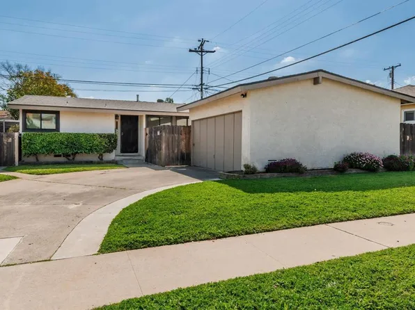 6889 Glenroy St, San Diego, CA 92120