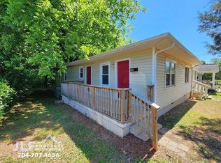 2036 Renner St, Charlotte, NC 28216