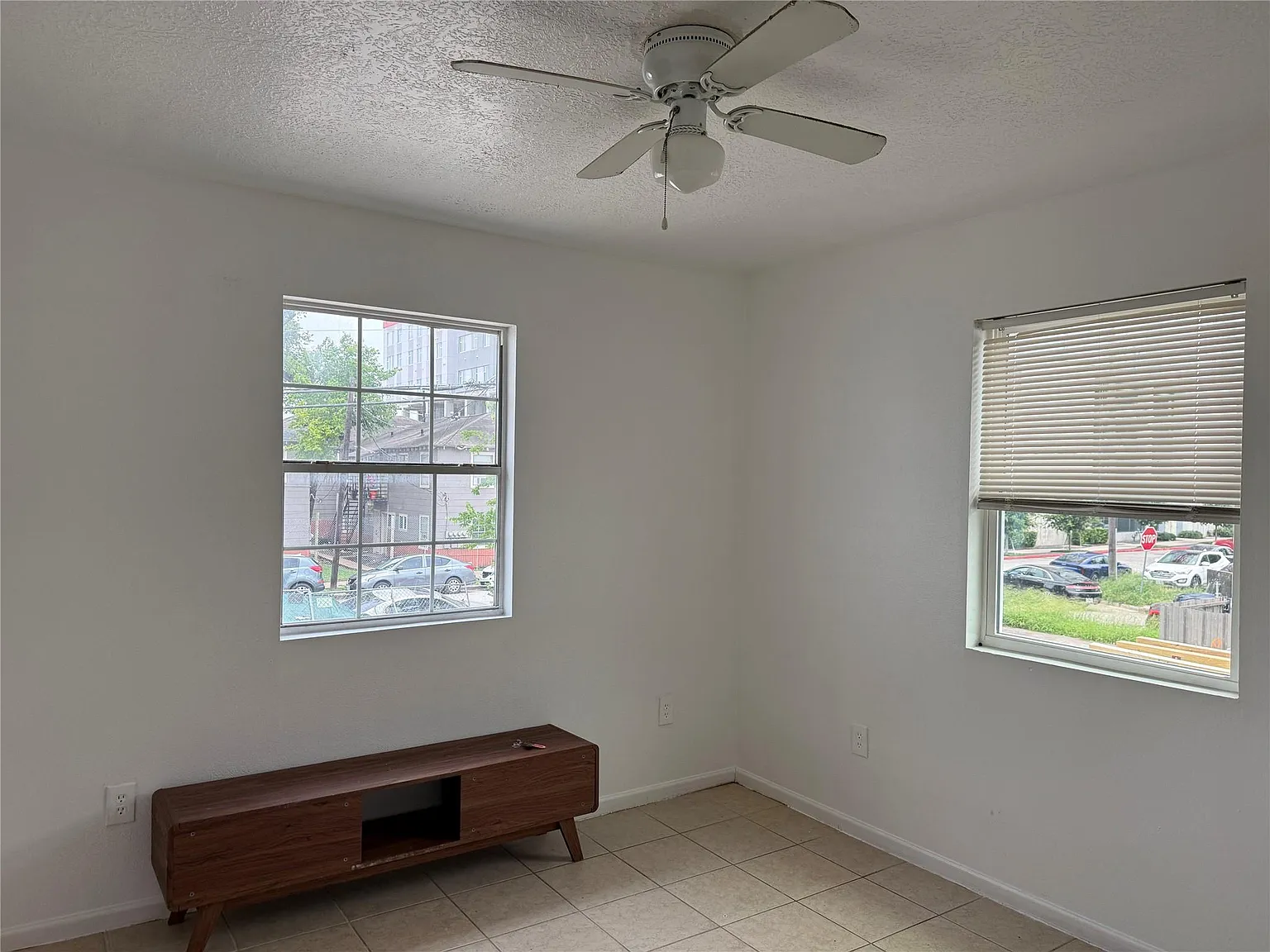 2 bed, 1.0 bath, 500 sqft, $950 — Photo 3