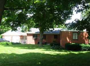 195 Williams St, Longmeadow, MA 01106