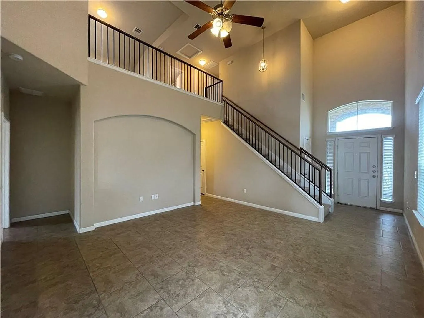 Welcome to 120 Kingfisher Lane! — Photo 4