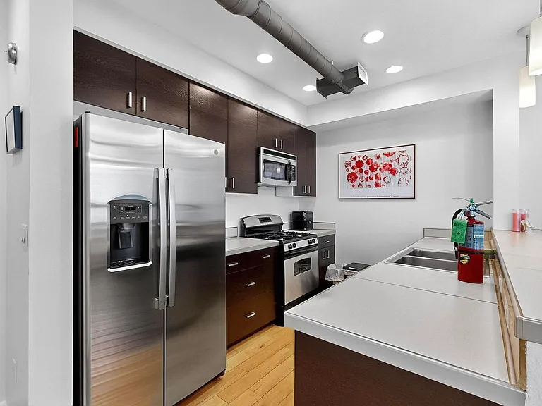 343 Platinum St SW #B — Photo 26