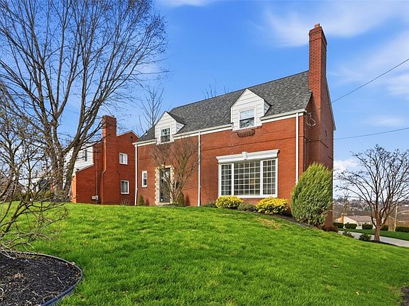 2nd image of 105 Sleepy Hollow Rd