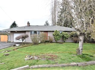 914 11th St SW, Puyallup, WA 98371