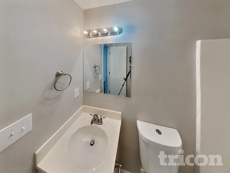 200 Falcon Rd — Photo 14