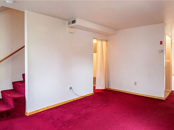 4th image of 381 Blackstone St