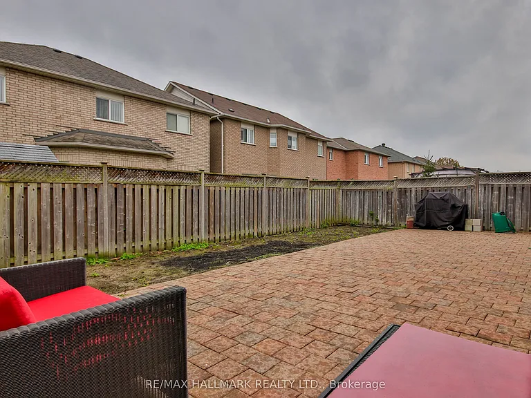 15 Briarglen Rd — Photo 48