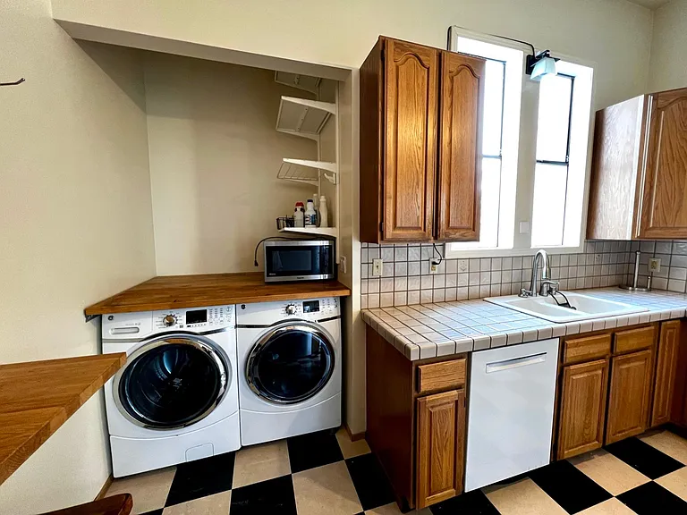 1324 Castro St — Photo 26
