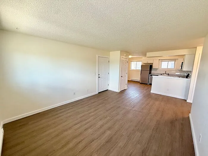 4952 Basswood Dr — Photo 7