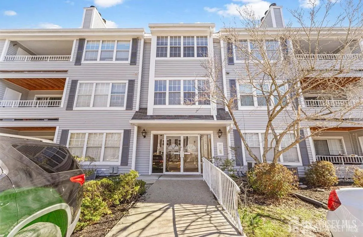 2308 Candlelight Ct photo 1