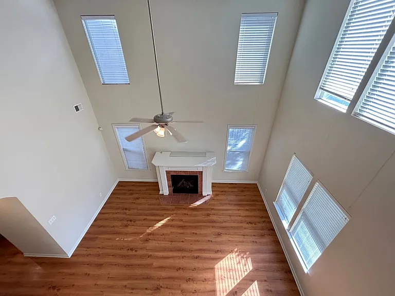 1372 Island Town Dr — Photo 10