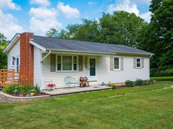 6651 Purity Rd, Saint Louisville, OH 43071