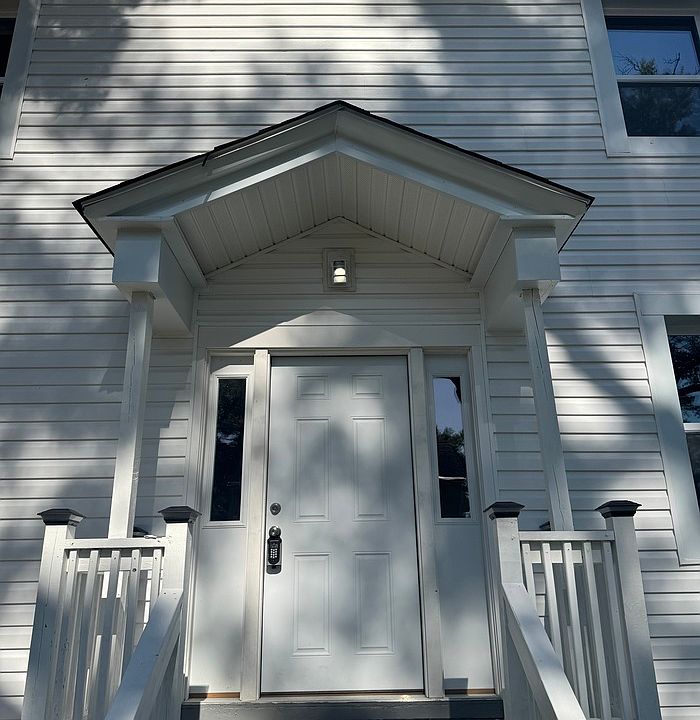 1st image of 5599 Craig Ave