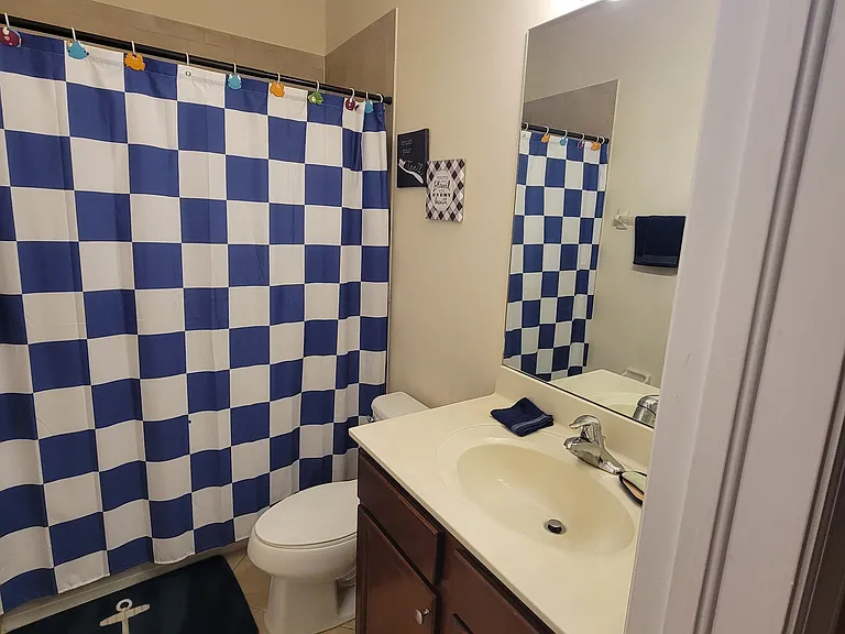 454 SE 32nd Ave — Photo 5