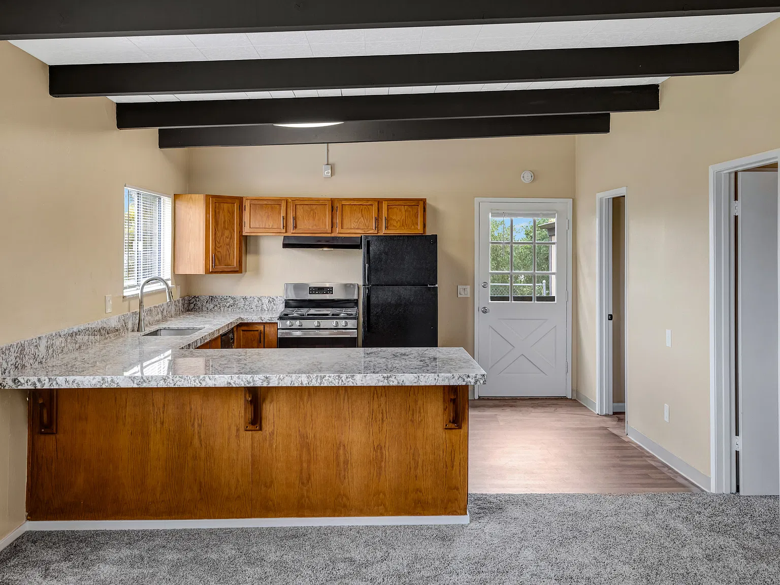 850 Devisadero St — Photo 3