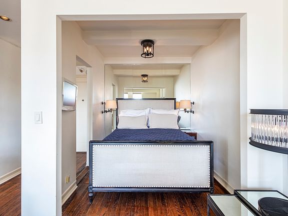 3rd image of 405 W 23rd St APT 9J