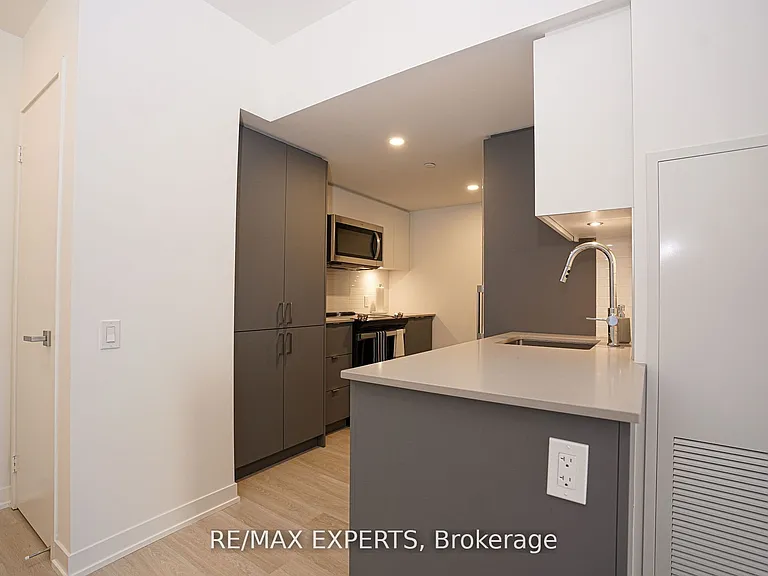500 Wilson Ave #532 — Photo 8
