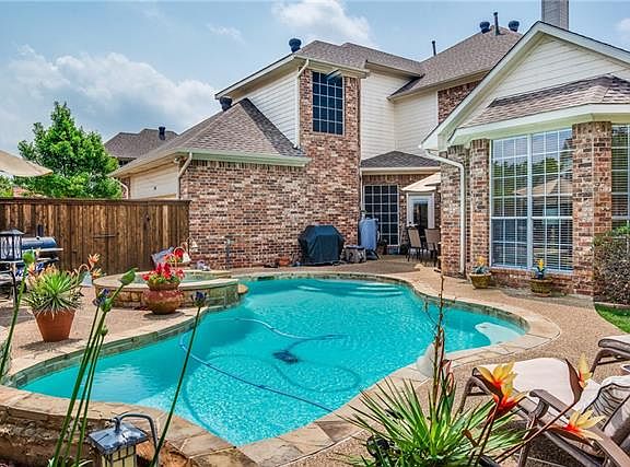 2nd image of 3849 Elgin Dr