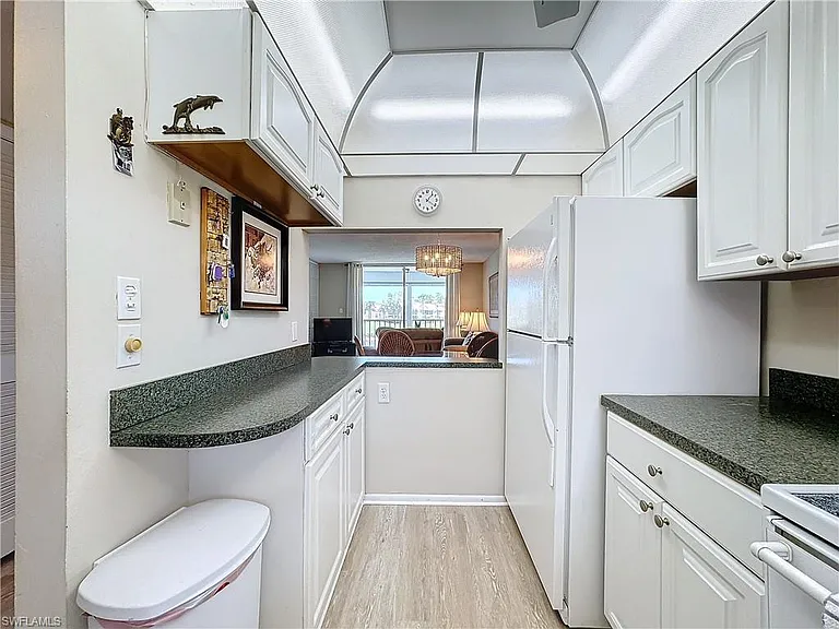 300 Forest Lakes Blvd #201 — Photo 7
