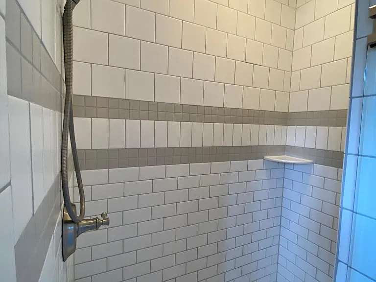 1858 Lincoln Ave — Photo 10