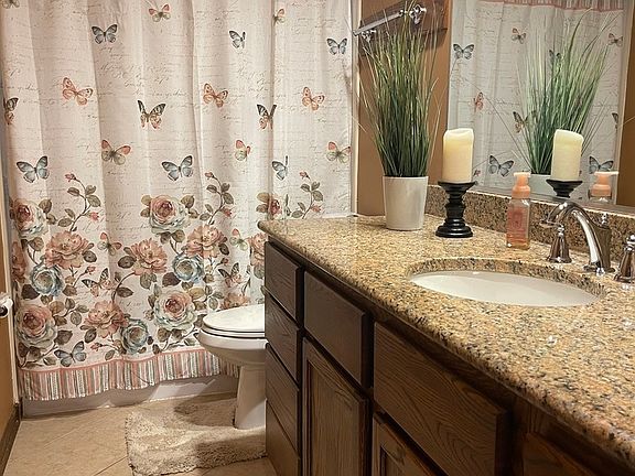 4th image of 15338 Aubrieta Ln