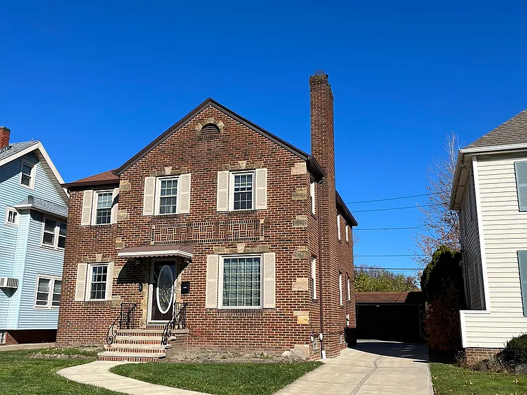 15002 Fernway Ave #1 — Photo 1