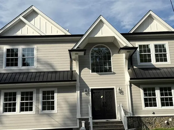 761 6th Ave, River Edge, NJ 07661