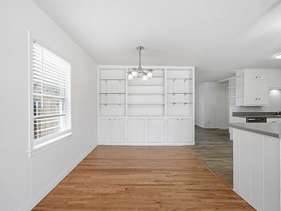 3rd image of 3302 28th St