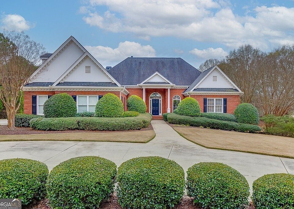 1st image of 5685 Golf Club Dr