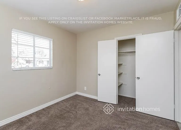 1649 E 1st St — Photo 11