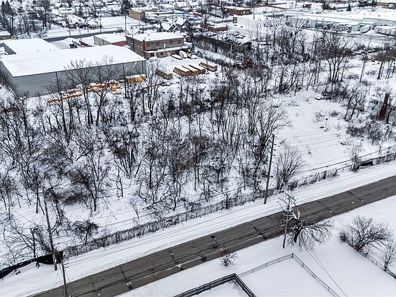 3rd image of 17001 S Miles Rd