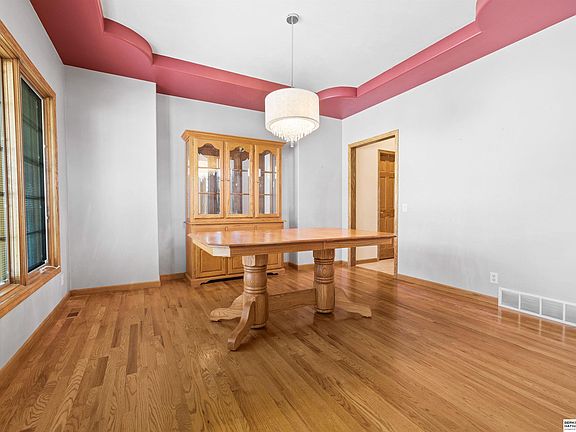 4th image of 710 Eagle Crest Cir