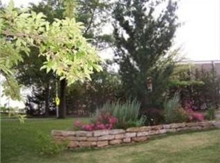 11825 Oak St, Kansas City, MO 64131