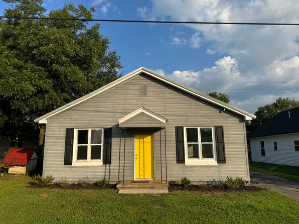 17 Hunt St, Greenville, SC 29611