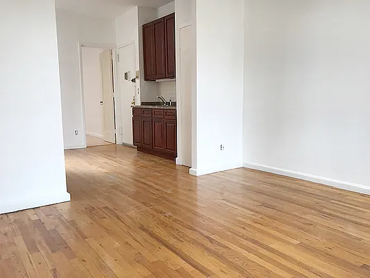 Rented by AJ Clarke | media 10