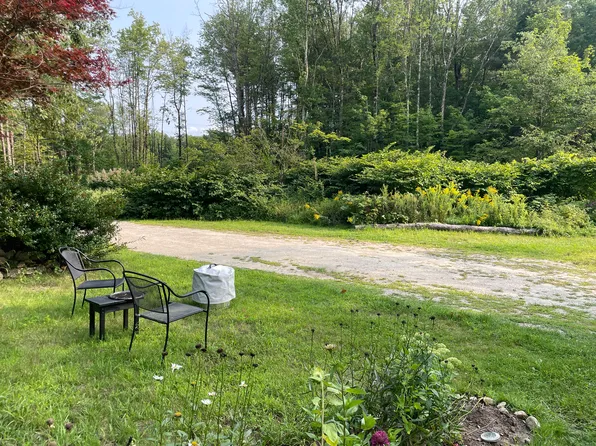 (undisclosed Address), Sutton, NH 03221