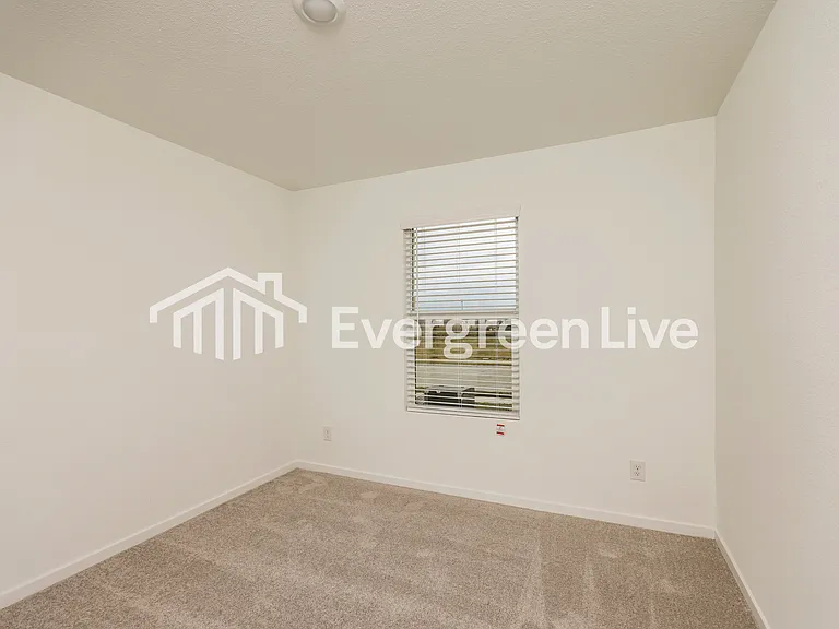 1625 Sparrow Hawk Rd — Photo 8