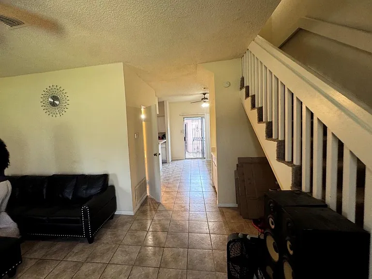 12300 Brookglade Cir #125 — Photo 8