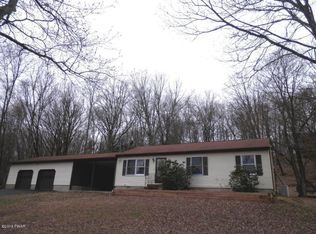 2186 Spring Dr, Dingmans Ferry, PA 18324