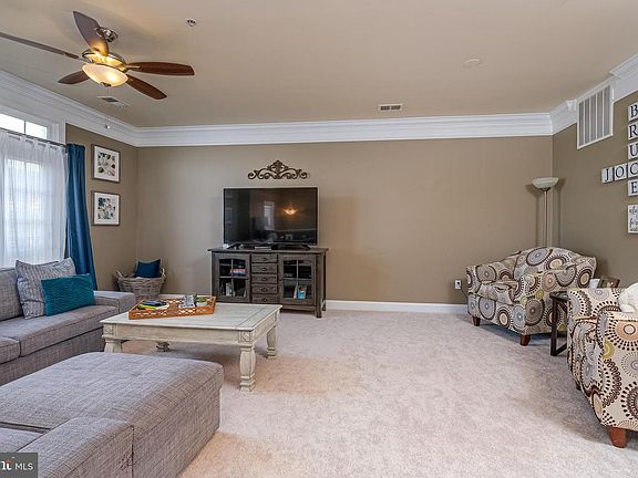 5th image of 2135 Abbottsbury Way #497