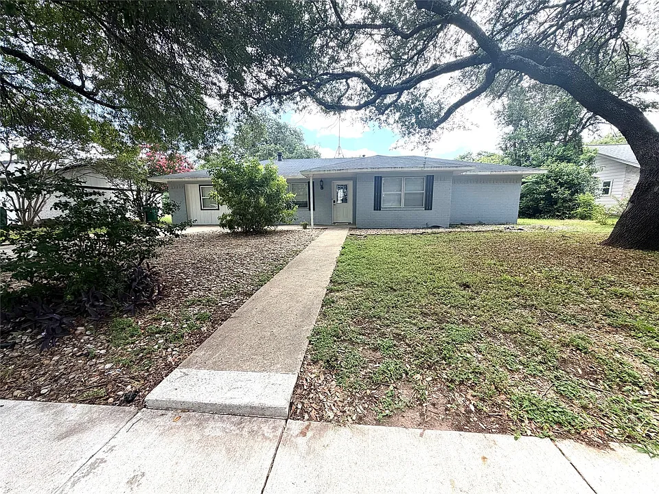 1519 Northwood Dr
