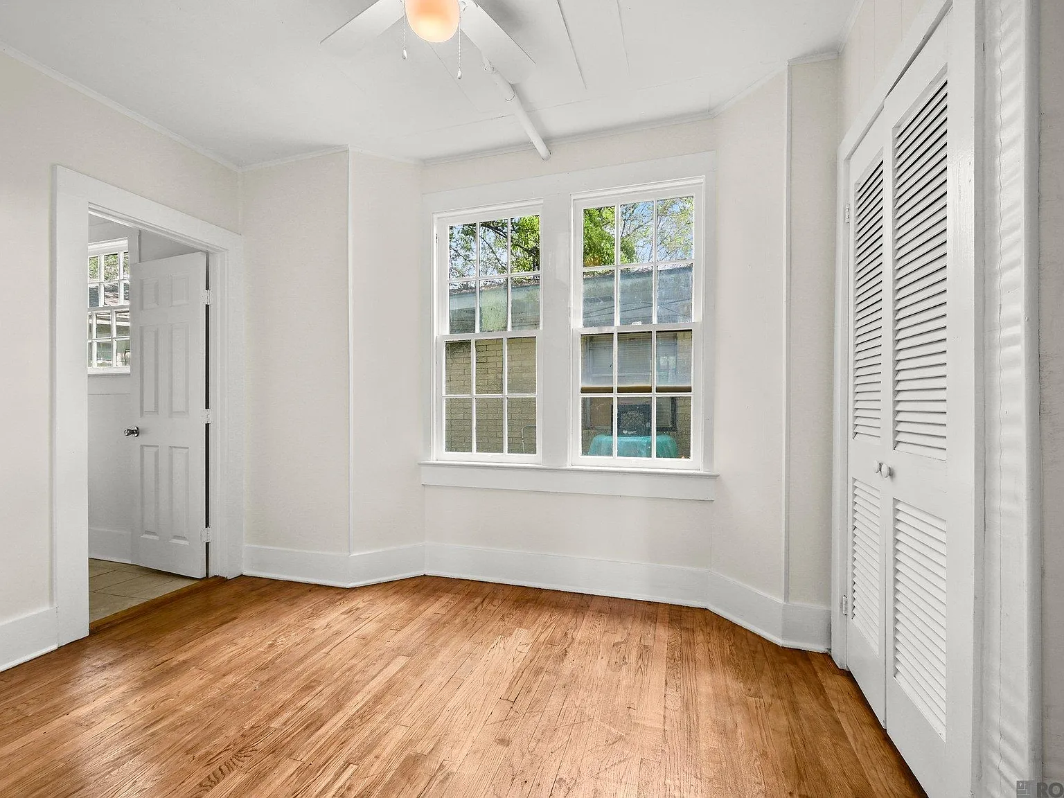 2 bed, 748 sqft, $995 — Photo 4