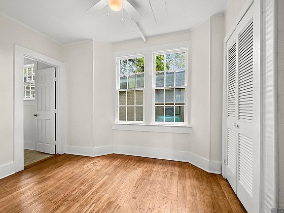 4th image of 3243 Ivanhoe St APT A
