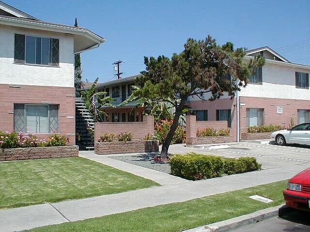 1st image of 4076 Ohio St APT 3