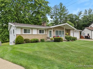 5091 Hillwood Ct SE, Kentwood, MI 49508
