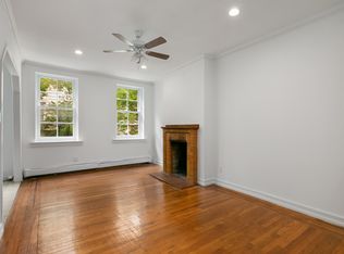 275 W 4th St #2, New York, NY 10014