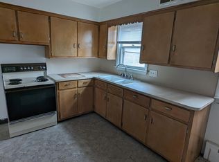 765 Keenway Cir, Kalamazoo, MI 49001