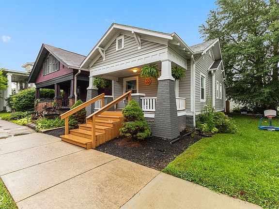 3rd image of 33 W Mechanic St