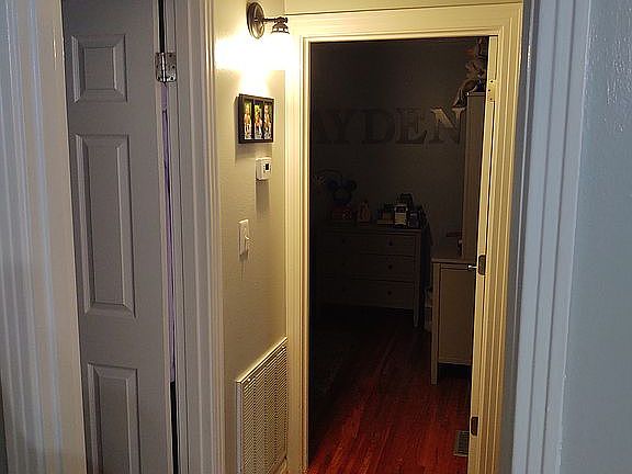 3rd image of 234 Edgemont Dr